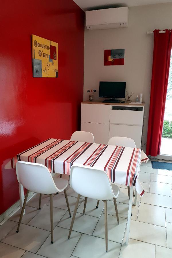Appartements Dans Villa En Rez De Jardin Hyeres Exterior photo