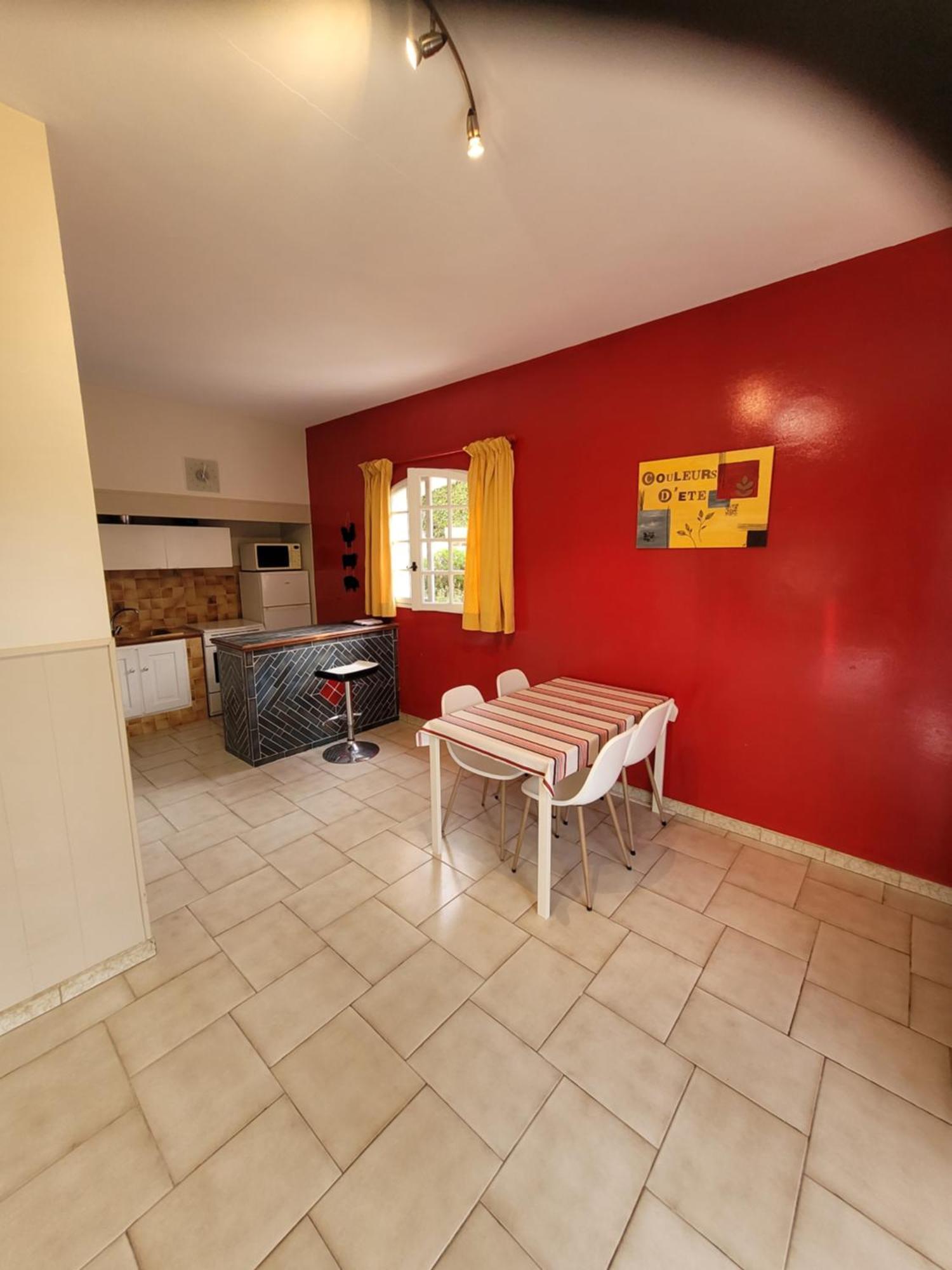 Appartements Dans Villa En Rez De Jardin Hyeres Exterior photo