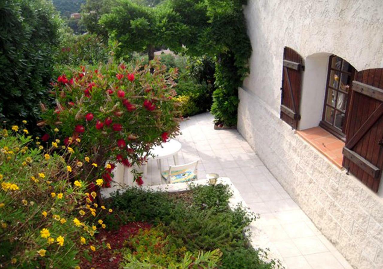 Appartements Dans Villa En Rez De Jardin Hyeres Exterior photo